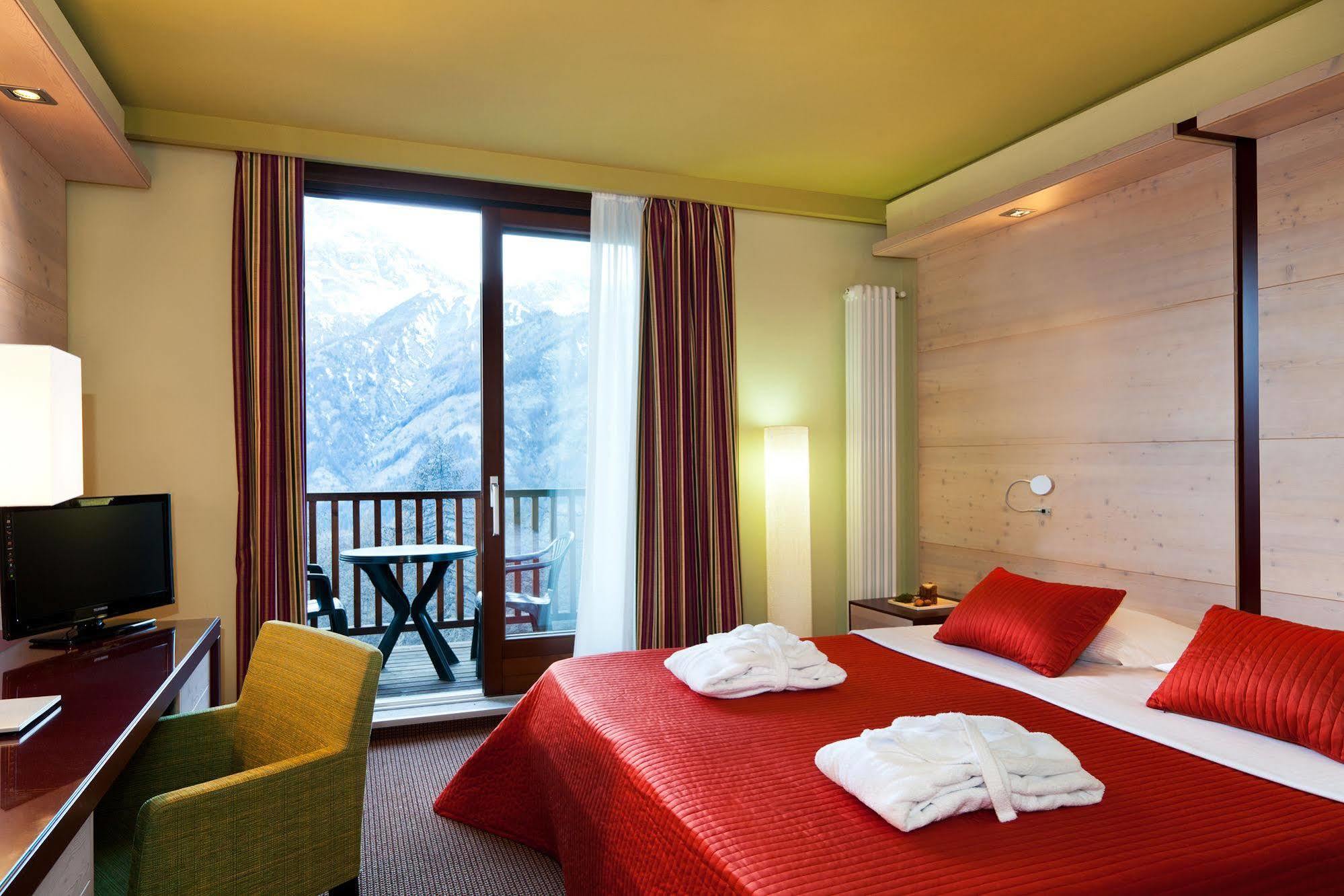 Hotel Sansicario Majestic 세사나토리니즈 외부 사진